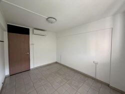 Blk 122 Yishun Street 11 (Yishun), HDB 4 Rooms #585831621